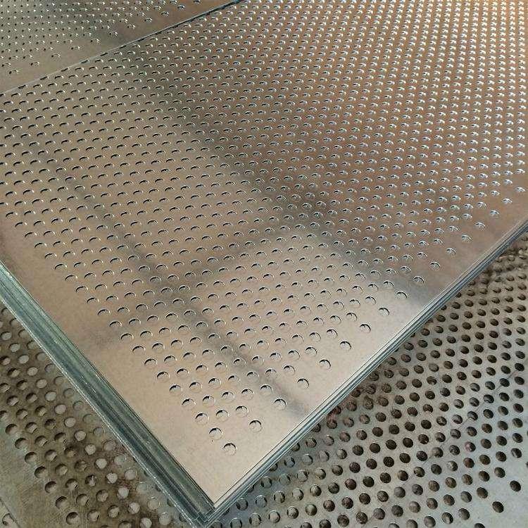 安徽客户订购100张不锈钢冲孔网板